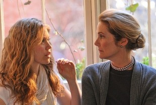 Emily Cass McDonnell as Kaya and Julie Hagerty as Aline