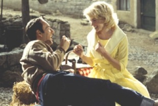 Kevin Spacey as Bobby Darin and Kate Bosworth as Sandra Dee