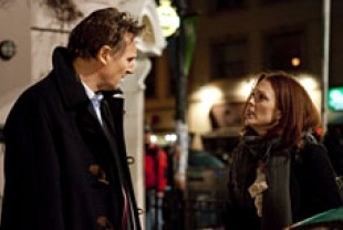Liam Neeson as David and Julianne Moore as Catherine