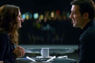 Julia Roberts as Claire and Clive Owen as Ray