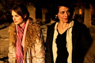 Natalie Portman as Rebecca and Hiam Abbass as Leila
