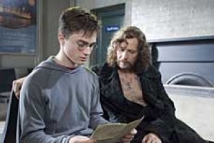 Daniel Radcliffe as Harry Potter and Gary Oldman as Sirius