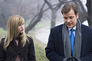 Reese Witherspoon as Isabella and Peter Sarsgaard as Alan Smith