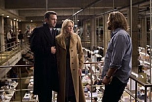 Ben Affleck as Stephen Collins, Robin Penn Wright as Anne Collins, and Russell Crowe as Cal McAffrey