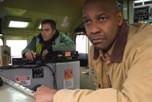 Chris Pine as Will and Denzel Washington as Frank
