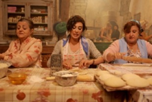 (center to right) Nadine Labaki as Amale and Antoinette Noufaily as Saydeh