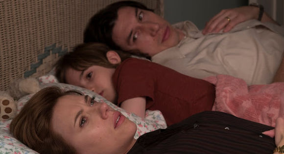 Scarlett Johansson as Nicole, Azhy Robertson as Charlie, and Adam Driver as Charlie