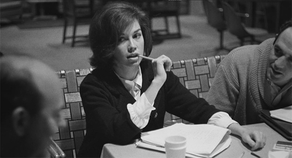 Mary Tyler Moore in a meeting