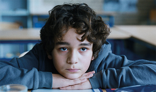 Leonard Stettnisch as Oskar