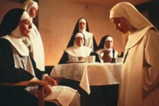 Anne Bancroft as Mother Miriam and Meg Tilly as Sister Agnes