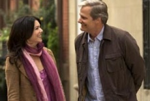 Lauren Graham as Beth and Jeff Daniels as Arlen