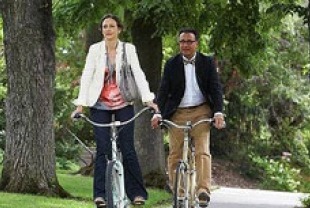 Vera Farmiga as Edith and Andy Garcia as George