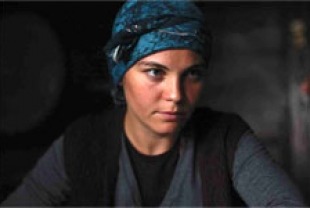 Tülin Özen as Zehra