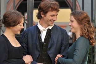 Hannah Herzsprung as Caroline, Florian Stetter as Friedrich and Henriette Confurius as Charlotte