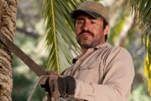 Demian Bichir as Carlos Galindo
