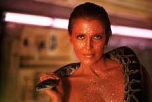 Joanna Cassidy as Zhora