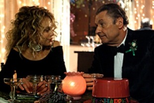 Dyan Cannon as Lois and Joe Bologna as Harry