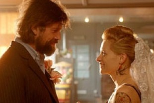 Johan Heldenbergh as Didier and Veerle Baetens as Elise