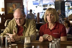 Richard Jenkins as Red and Frances McDormand as Linda