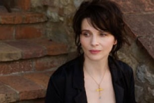 Juliet Binoche as Elle