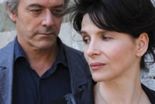 William Shimell as James Miller and Juliet Binoche as Elle