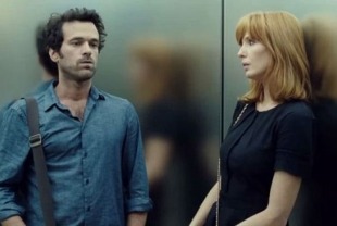 Romain Duris as Xavier and Kelly Reilly as Wendy
