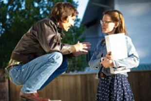 Matthew McConaughey as Ron and Jennifer Garner as Eve