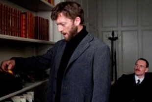 Vincent Cassel as Otto Gross and Michael Fassbender as Carl Jung
