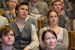 Ansel Elgort as Caleb and Shailene Woodley as Tris