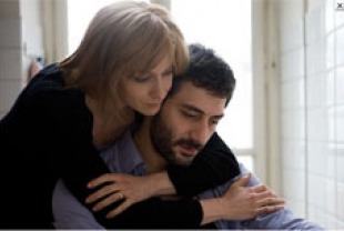 Ksenia Rappoport as Sonia and Filippo Timi as Guido