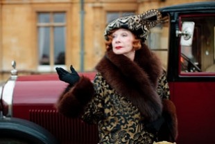 Shirley McClaine as Martha