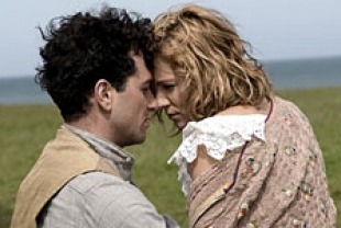 Matthew Rhys as Dylan and Sienna Miller as Caitlin