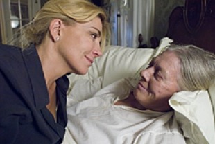 Natasha Richardson as Constance and Vanessa Redgrave as Ann