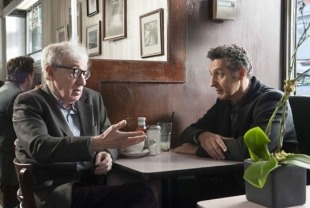 Woody Allen as Murray and John Tuturro as Fioravante