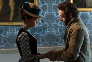 Carey Mulligan as Bathsheba and Michael Sheen as Boldwood