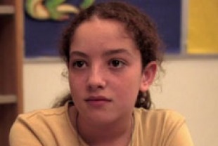 Noa Rotstein as Ellie