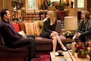 Vince Vaughn as Brad, Reese Witherspoon as Kate, and Sissy Spacek as Paula