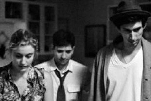 Greta Gerwig as Francis, Michael Zegen as Benji and Adam Driver as Lev