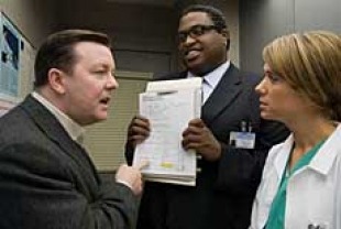 Ricky Gervais as Dr. Pincus, Aaron Tveit as the anesthesiologist, and Kristen Wiig as the surgeon