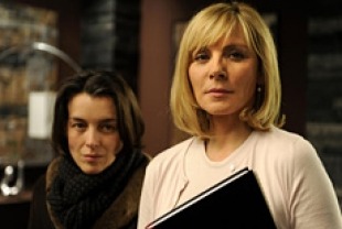 Olivia Williams as Ruth and Kim Cattrall as Amelia