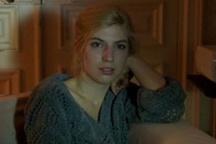 Virginie Legeay as Dora