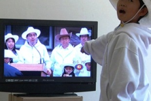 Matthew Chiu as Ollie