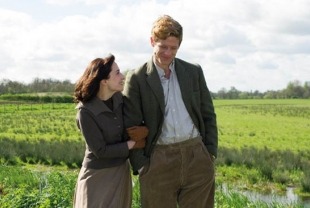 Morven Christie as Amanda and James Norton as Sidney