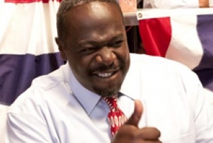 Cedric the Entertainer as Richard