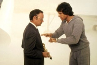 Bucky Henry as The Escort and Warren Beatty as Joe