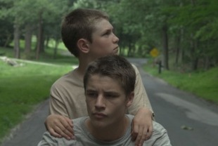 Nathan Varnson as Eric (front) and Ryan Jones as Tommy
