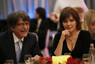 Fabrizio Bentivoglio as Dino and Valeria Golino as Roberta