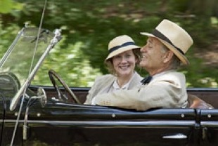 Laura Linney as Daisy and Bill Murray as FDR