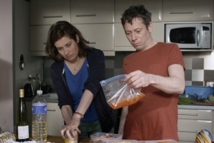 Emmanuelle Devos as Pomme and Mathieu Amalric as Pierre
