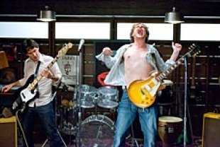 Paul Rudd as Peter and Jason Segel as Sydney